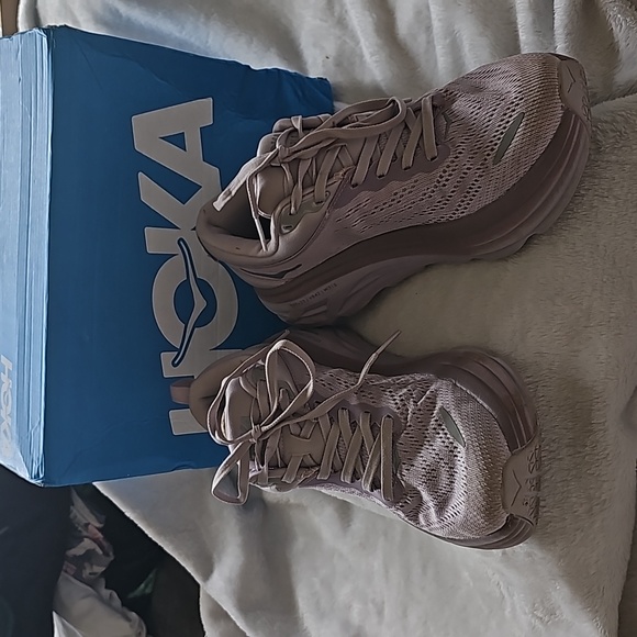 hoka bondi lilac
